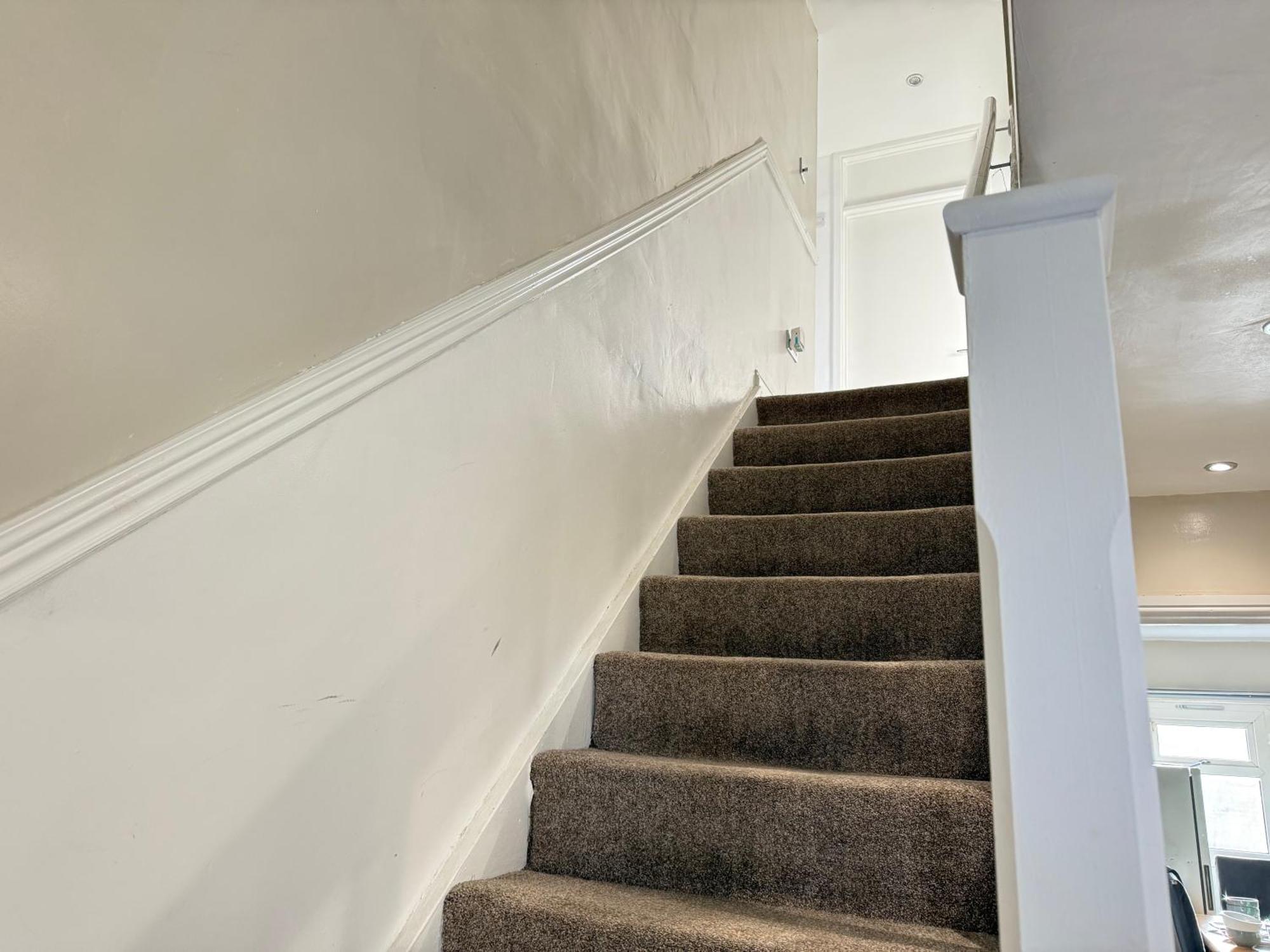 5 Bed Town House Within City Centre And Sleeps Up To 11 With Sky And Netflix Birmingham Bagian luar foto