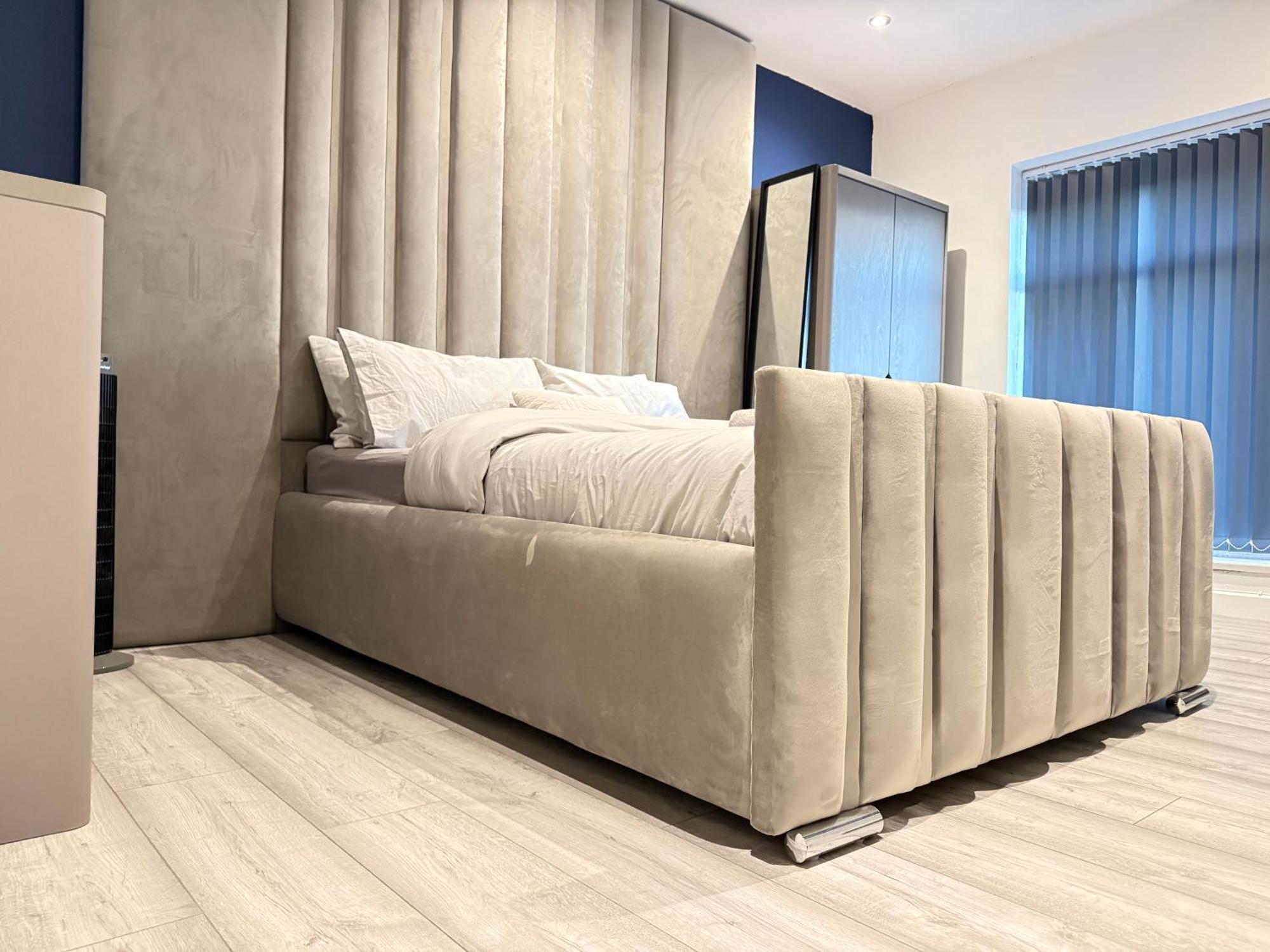 5 Bed Town House Within City Centre And Sleeps Up To 11 With Sky And Netflix Birmingham Bagian luar foto